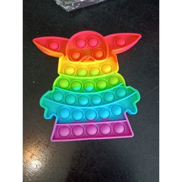Fidget Toy Yoda Star Wars rainbow - Picture 1 of 4